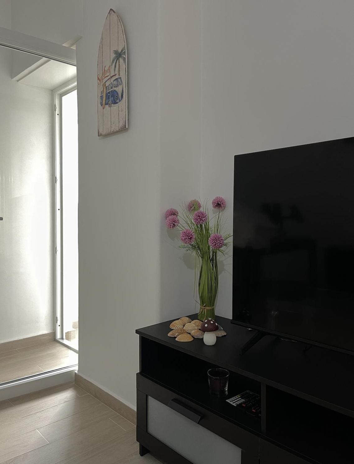 One Bedroom Costa Da Caparica! 5min-walk To The Beach, Perfect For Surfers And Lovers Apartment *